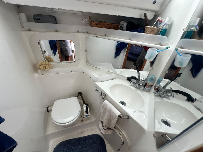 1999 Catalina 320