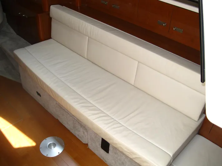  Yacht Photos Pics Luxurious interior seating on 2011 Sea Ray 350 Sundancer yacht.