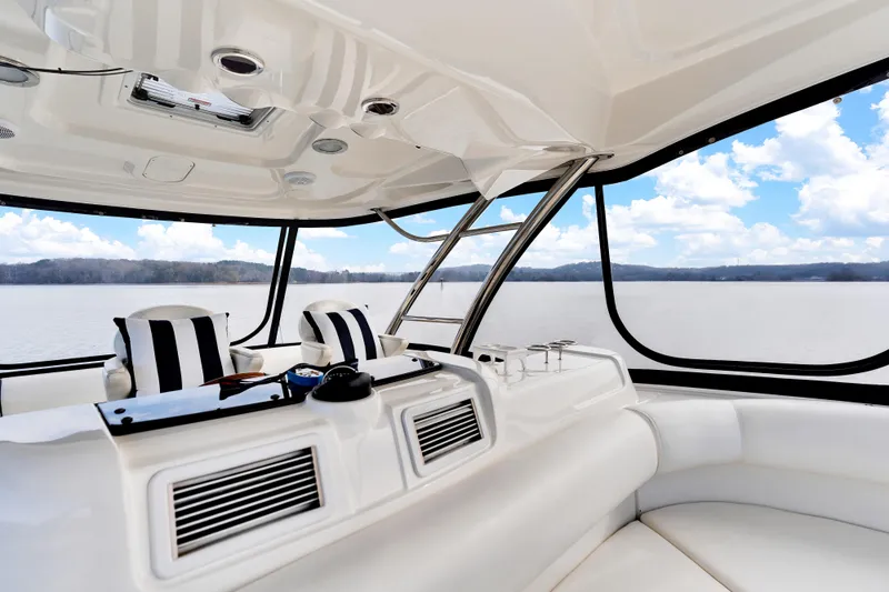  Yacht Photos Pics Interior of 2006 Sea Ray 58 Sedan Bridge yacht with panoramic water views.