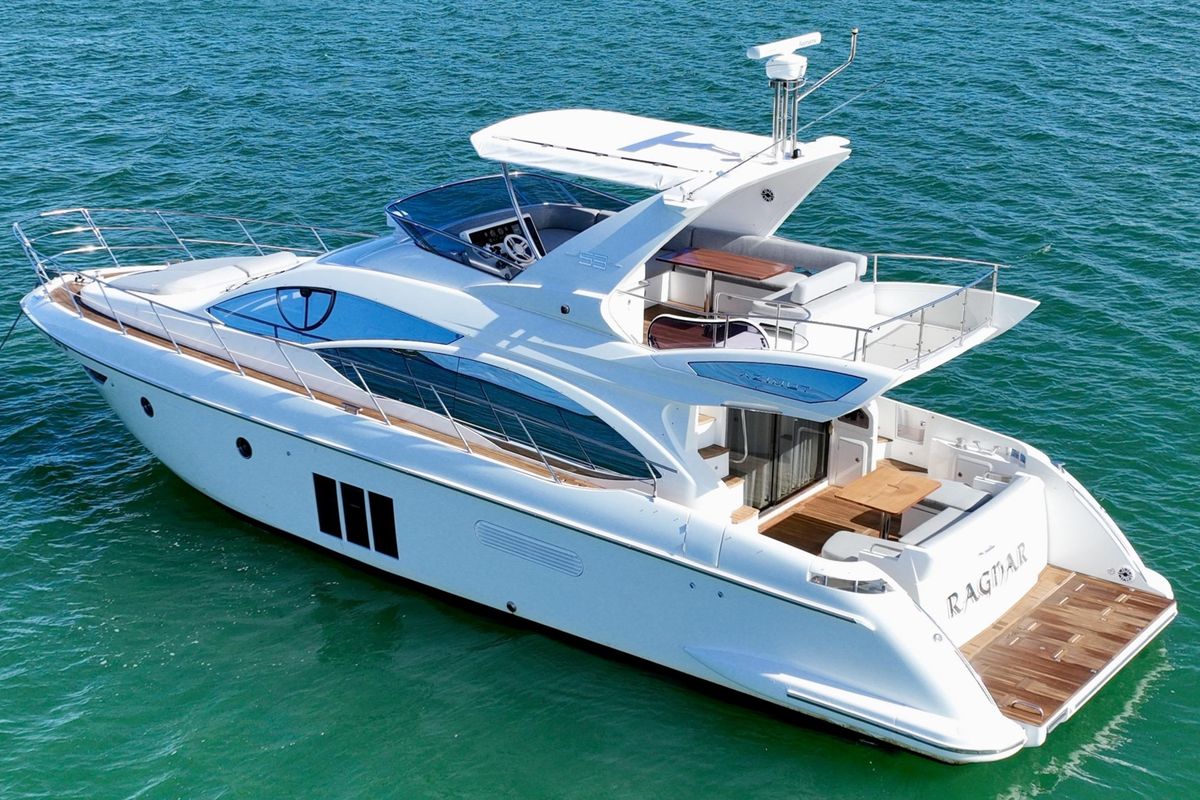 2013 Azimut 53 