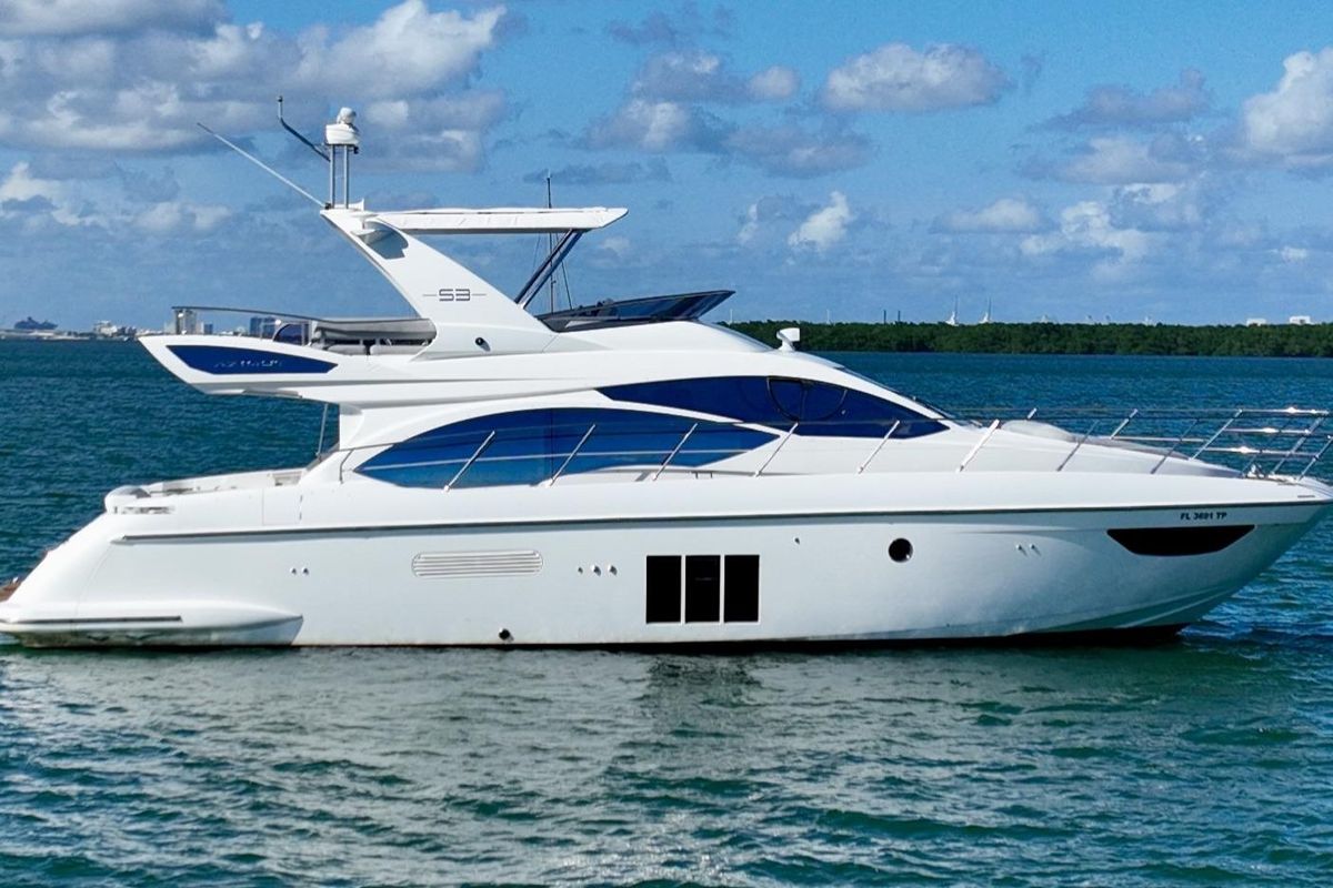 2013 Azimut 53 