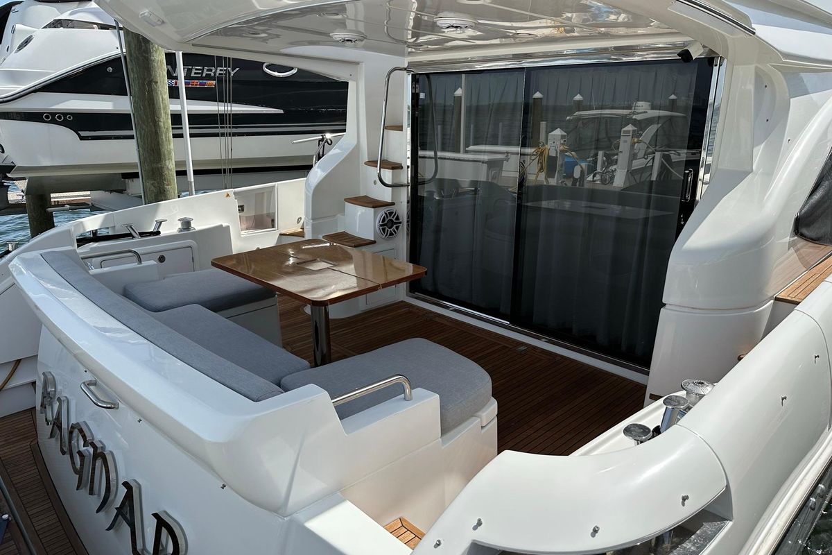 2013 Azimut 53 