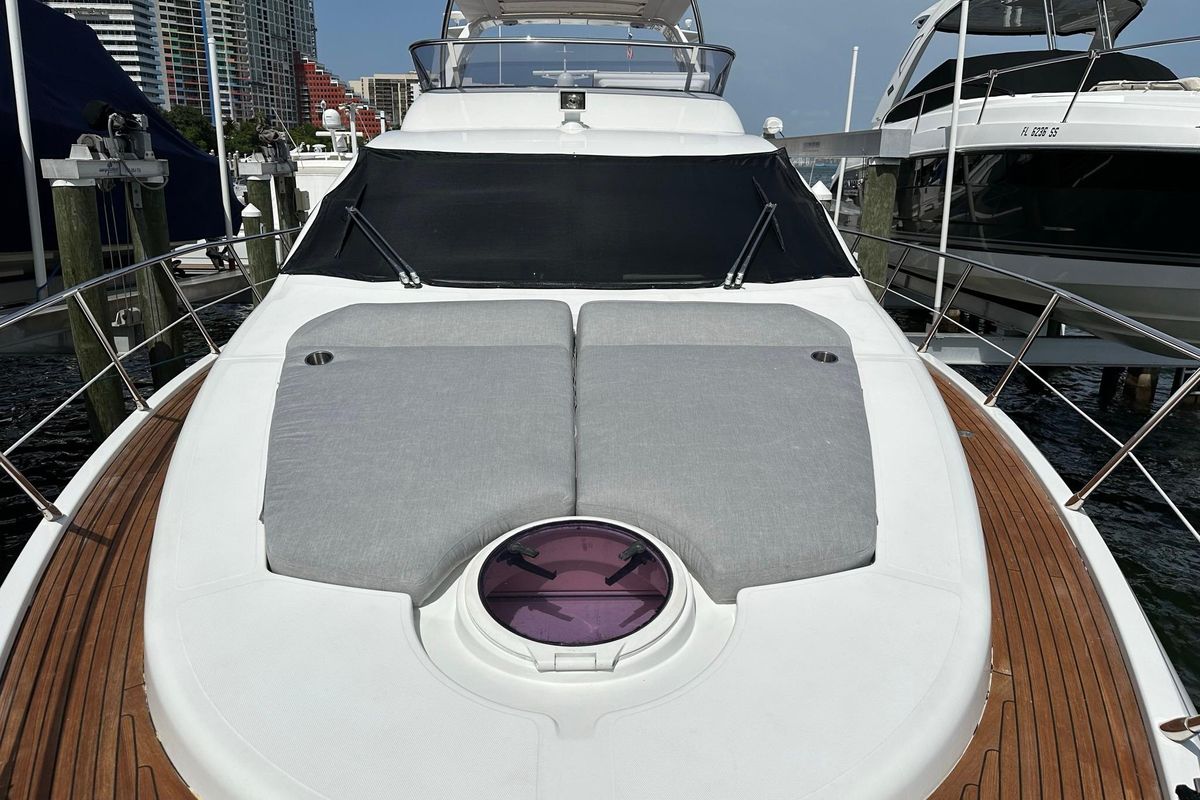 2013 Azimut 53 