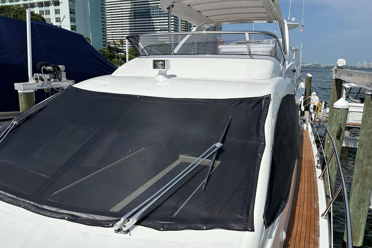 2013 Azimut 53 