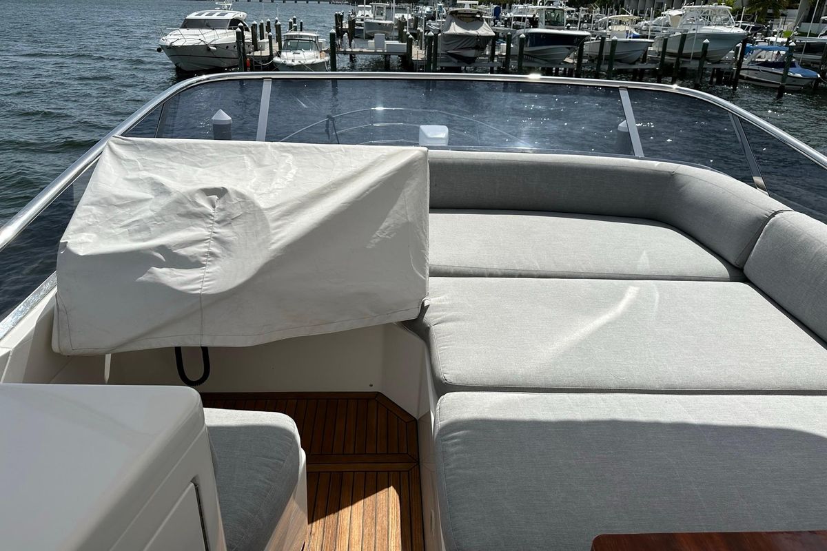 2013 Azimut 53 