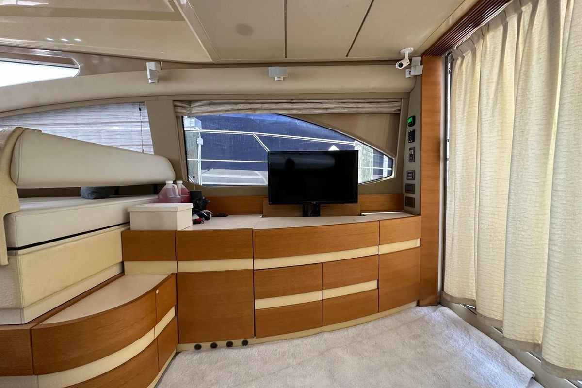 2013 Azimut 53 