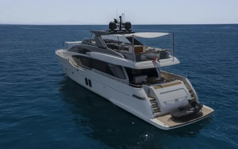  Yacht Photos Pics Sanlorenzo SL86 2018 yacht cruising on open sea, showcasing luxury design and spacious deck.