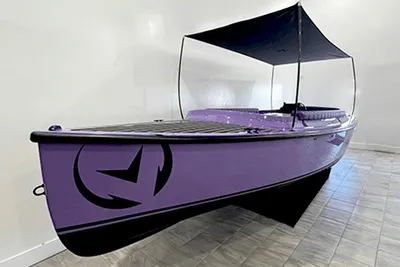 Vision Marine Technologies Fantail 217