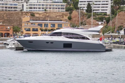 2014 Princess 56