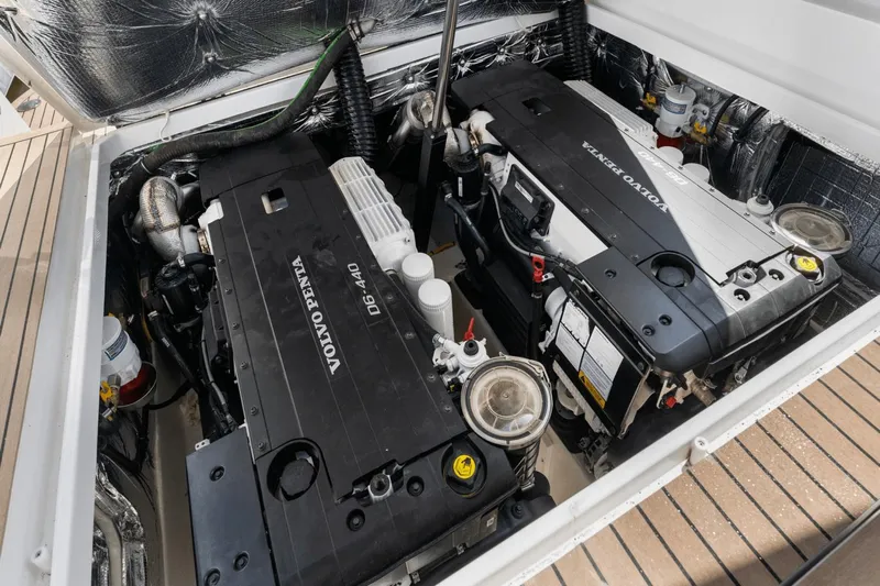 Annabelle IV Yacht Photos Pics Engine compartment of 2024 MJM 42 boat featuring Volvo Penta D6-440 engines.