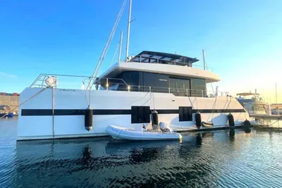 2017 Sunreef Supreme 68