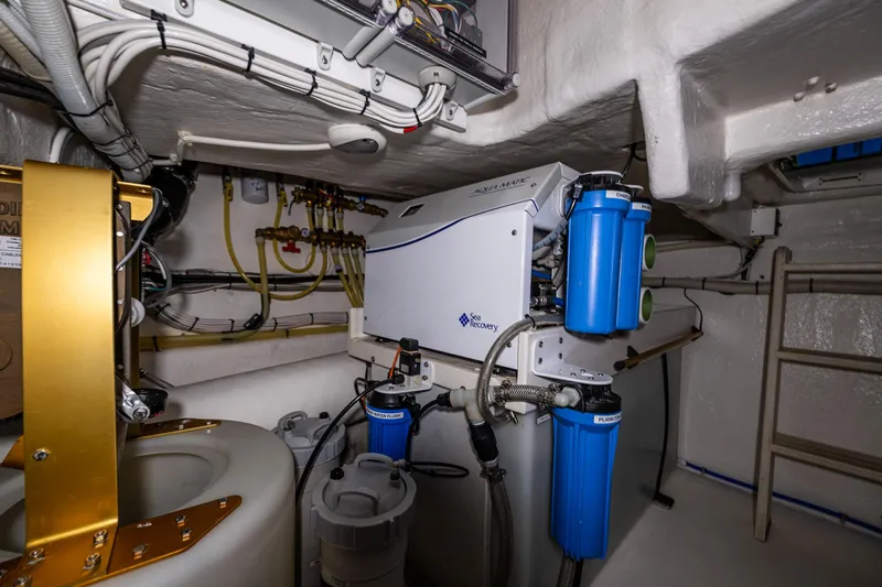 Merriweather Yacht Photos Pics 