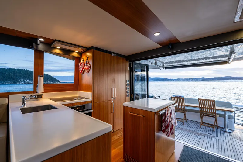 Merriweather Yacht Photos Pics 