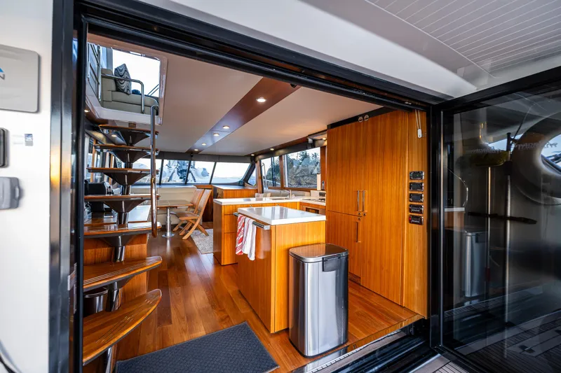 Merriweather Yacht Photos Pics 