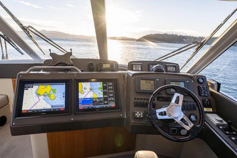 Merriweather Yacht Photos Pics 