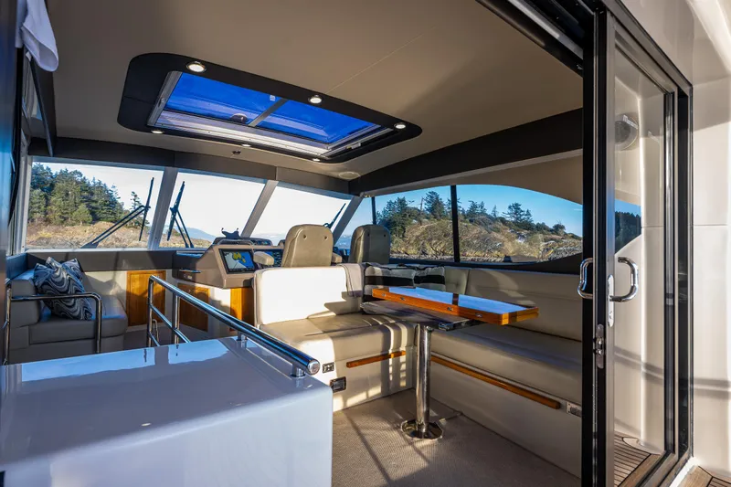 Merriweather Yacht Photos Pics 