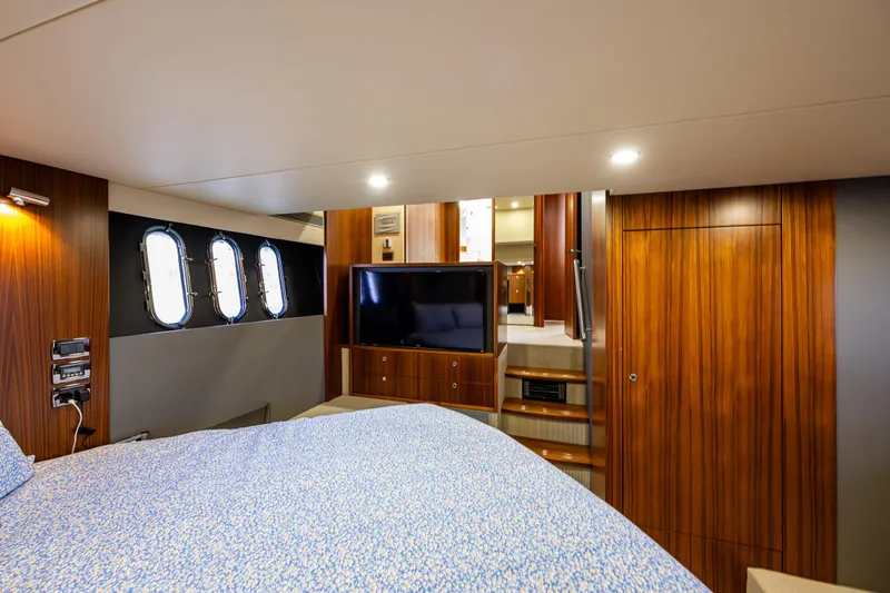 Merriweather Yacht Photos Pics 