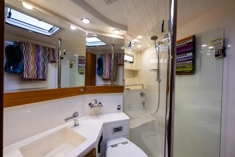 Merriweather Yacht Photos Pics 