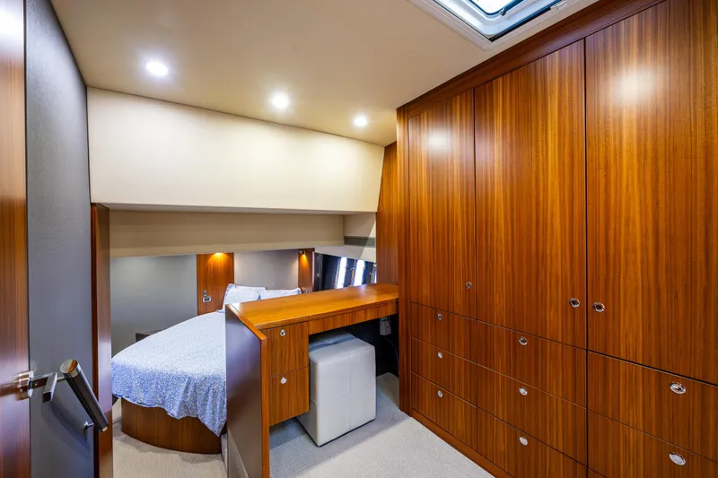 Merriweather Yacht Photos Pics 