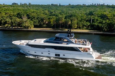 Yacht