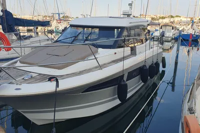 2012 Jeanneau NC 9
