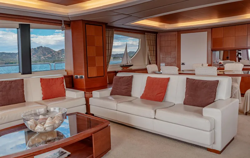Camy Ed Yacht Photos Pics 