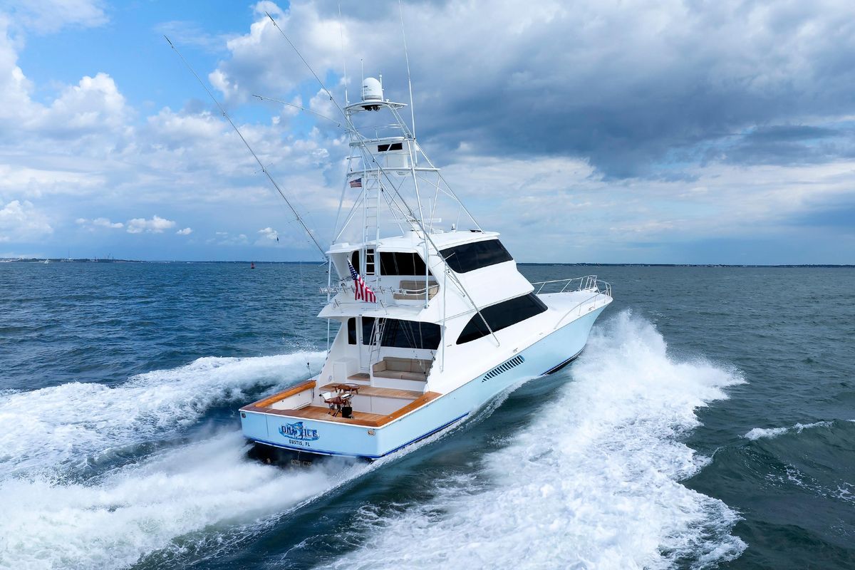 2009 Viking 74 
