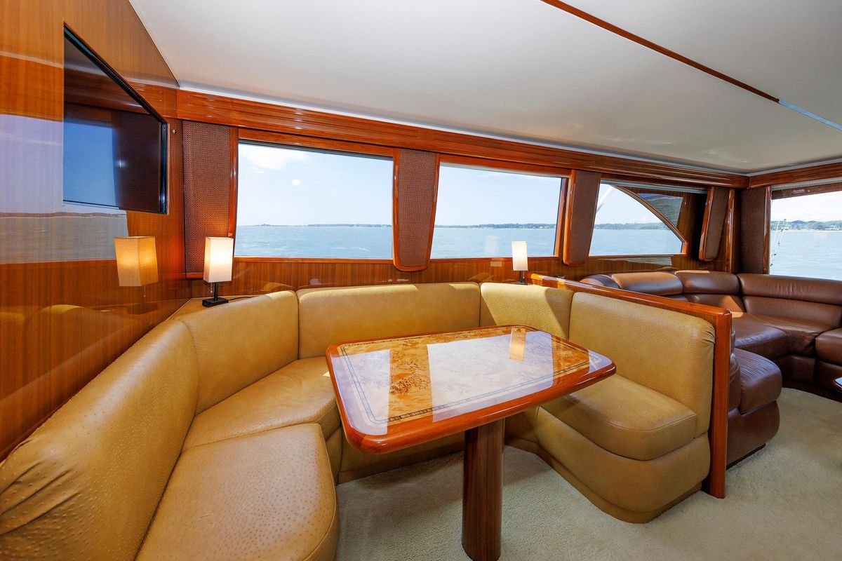 2009 Viking 74 