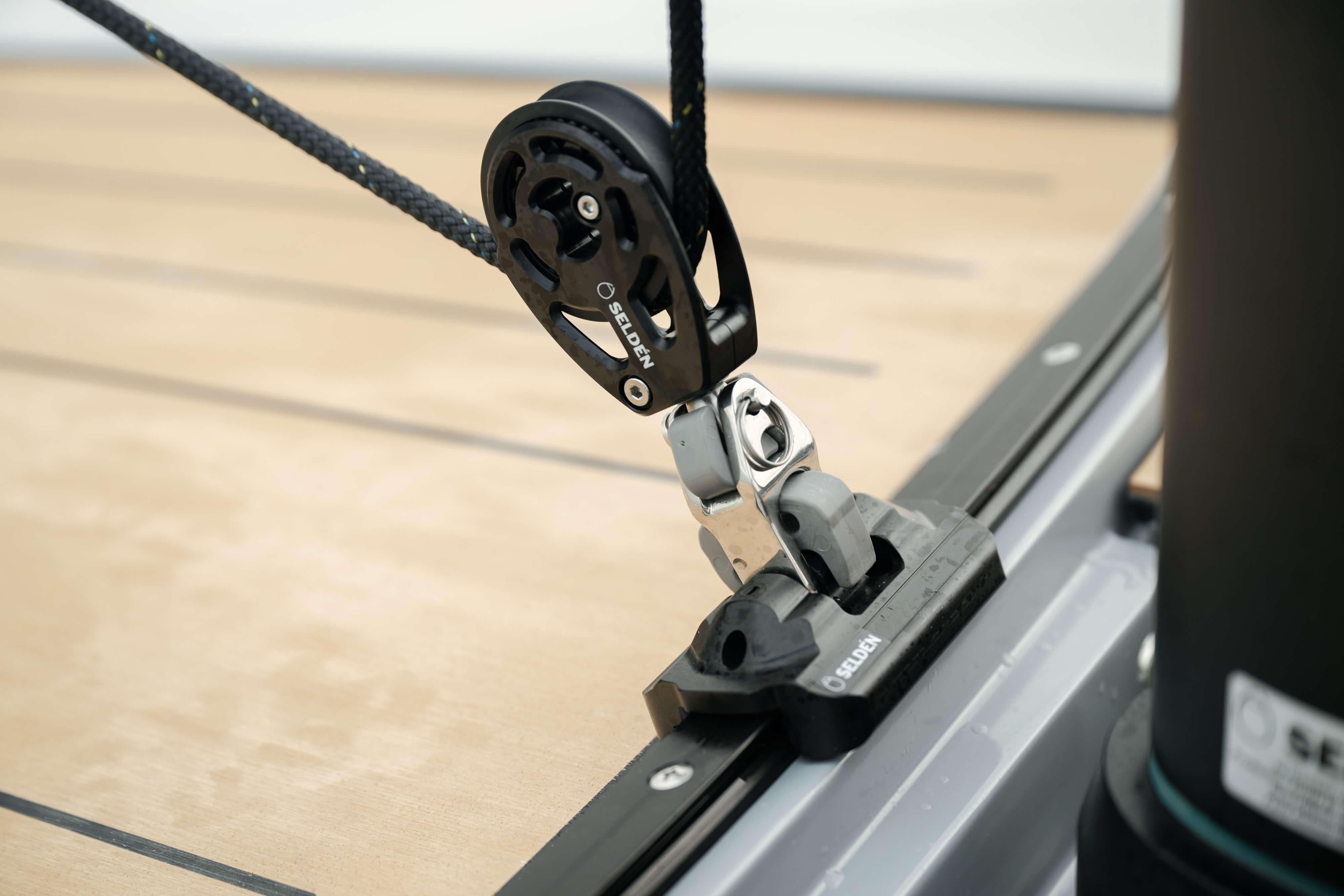Close-up of Saffier SE 28 Leopard 2026 sailboat rigging detail.