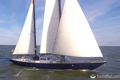 1982 Robert Clark Robert Clark 64 Pilothouse