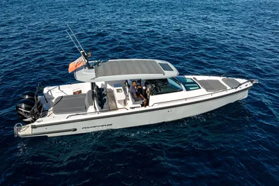 Axopar 37 Sun Top