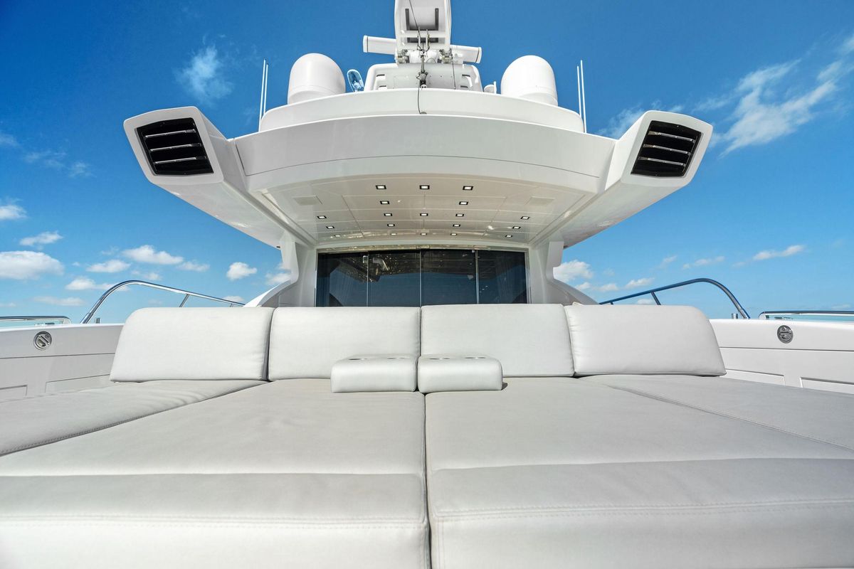 2016 Mangusta 94 