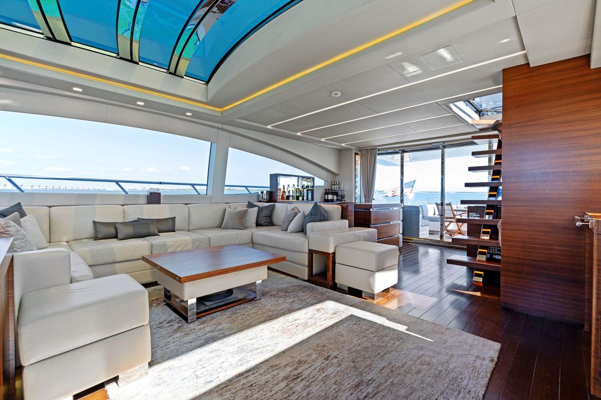 2016 Mangusta 94 