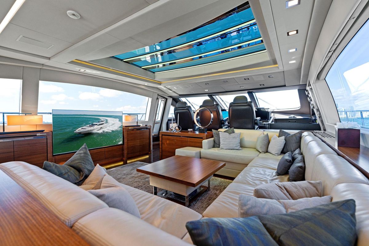2016 Mangusta 94 