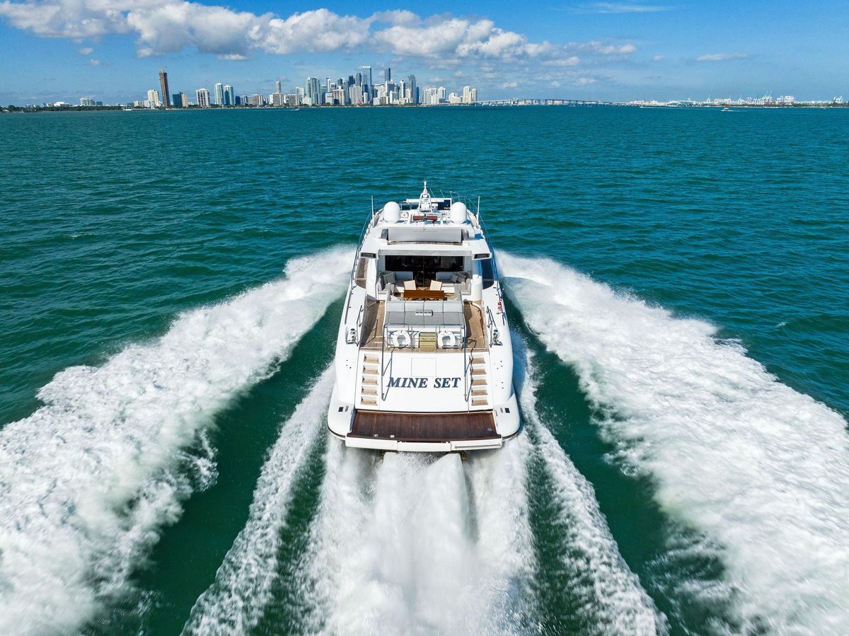 2016 Mangusta 94 