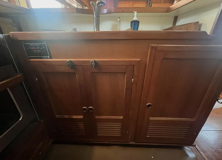 Anna Marie Yacht Photos Pics 