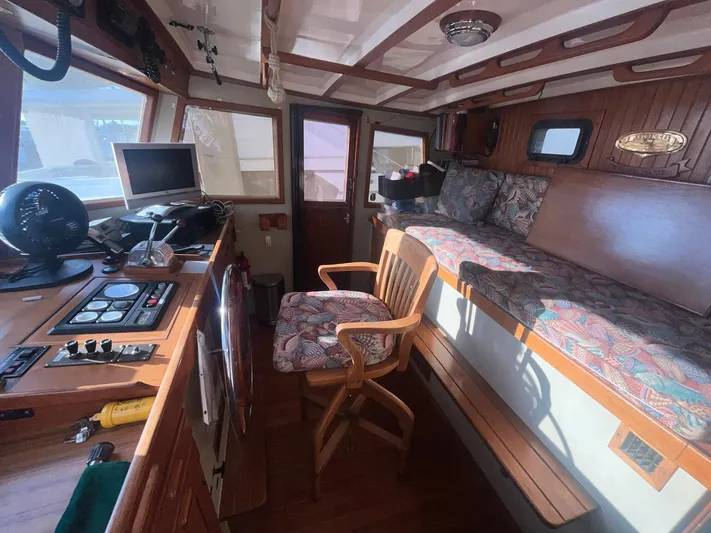 Anna Marie Yacht Photos Pics 