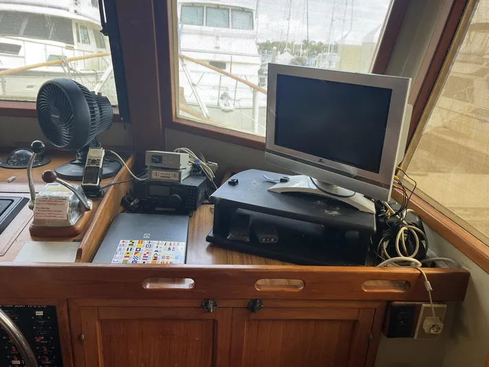 Anna Marie Yacht Photos Pics 