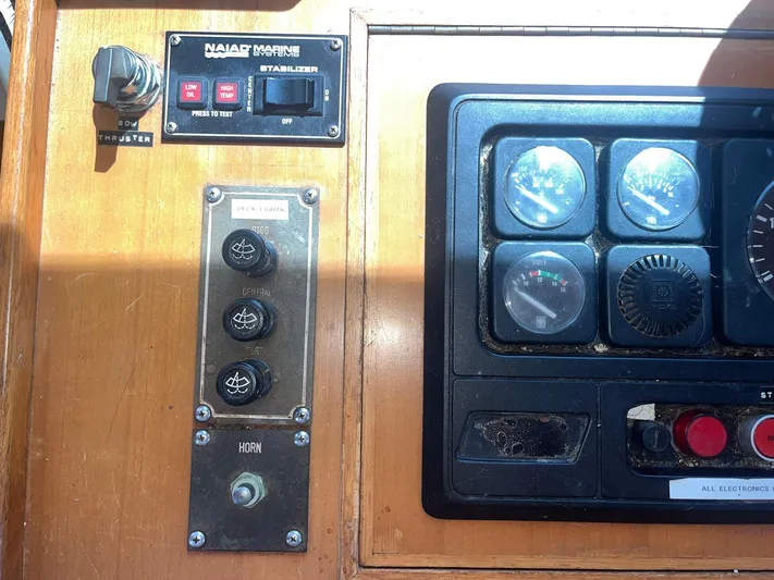 Anna Marie Yacht Photos Pics 