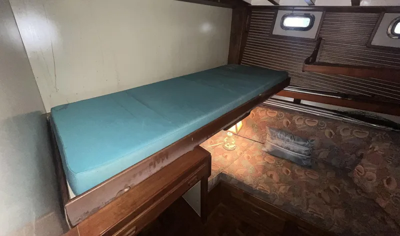 Anna Marie Yacht Photos Pics 