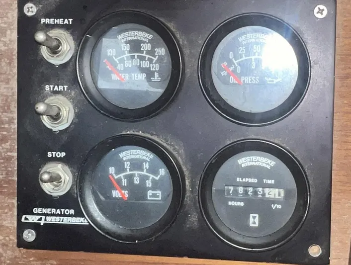 Anna Marie Yacht Photos Pics 