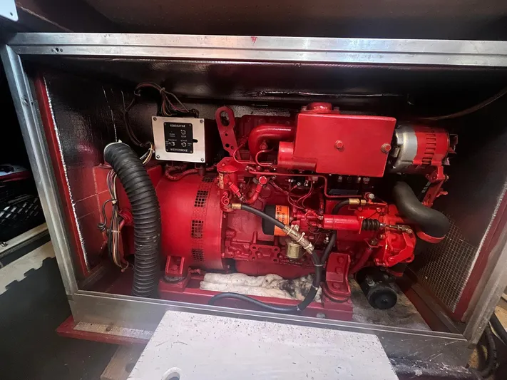 Anna Marie Yacht Photos Pics 