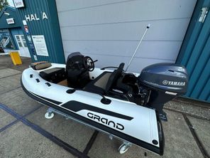 2023 Grand G340 Golden Line Met 30 PK Yamaha