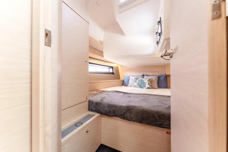 In Stock #93 Yacht Photos Pics 