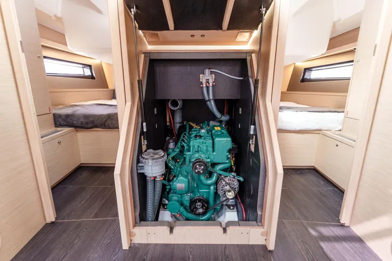 In Stock #93 Yacht Photos Pics 