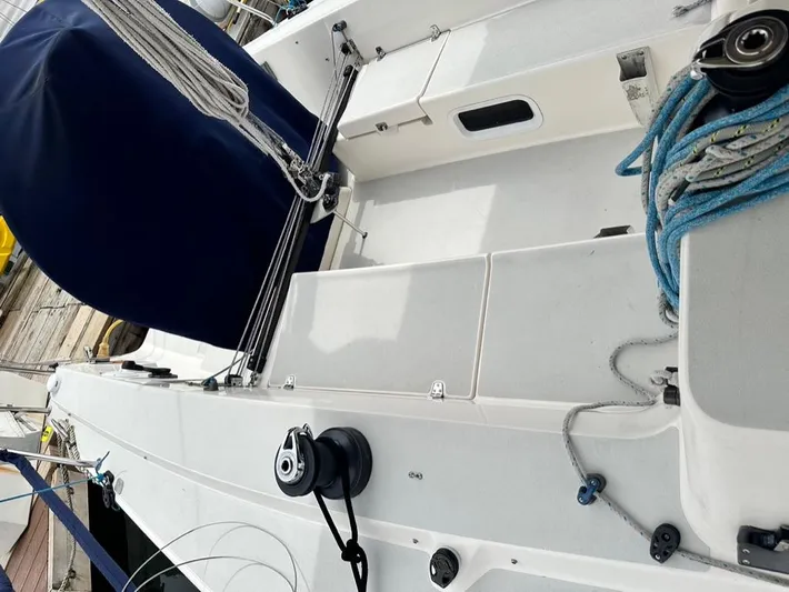 "legacy" Yacht Photos Pics 2006 J Boats J/109 sailboat deck with winch and ropes.