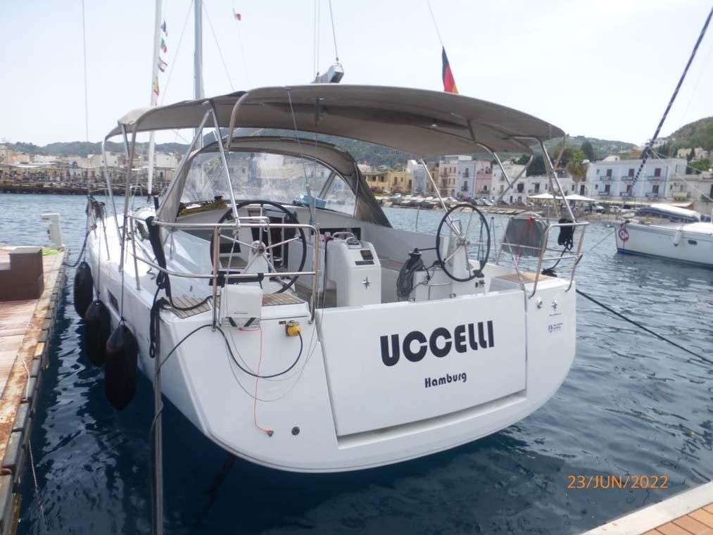 2022 Jeanneau 43 