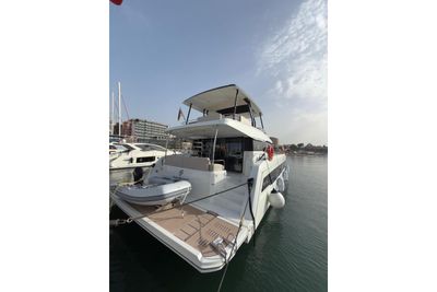Yacht