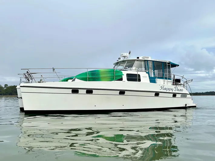 Happy Daze Yacht Photos Pics 