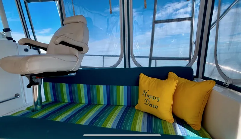 Happy Daze Yacht Photos Pics 